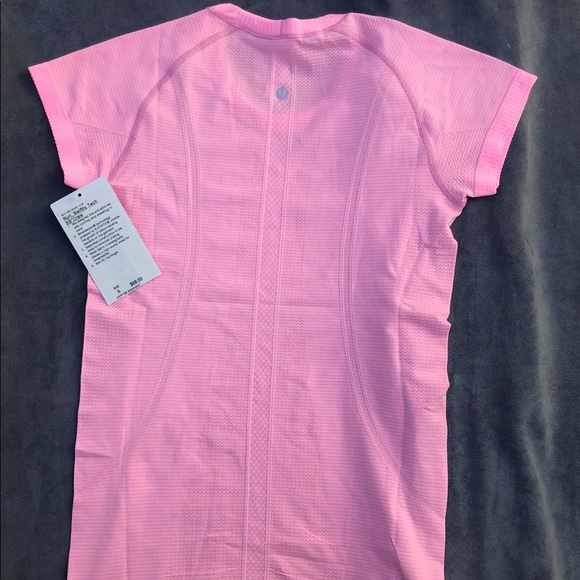 Lululemon run swiftly tech SS* crew - Picture 3 of 5